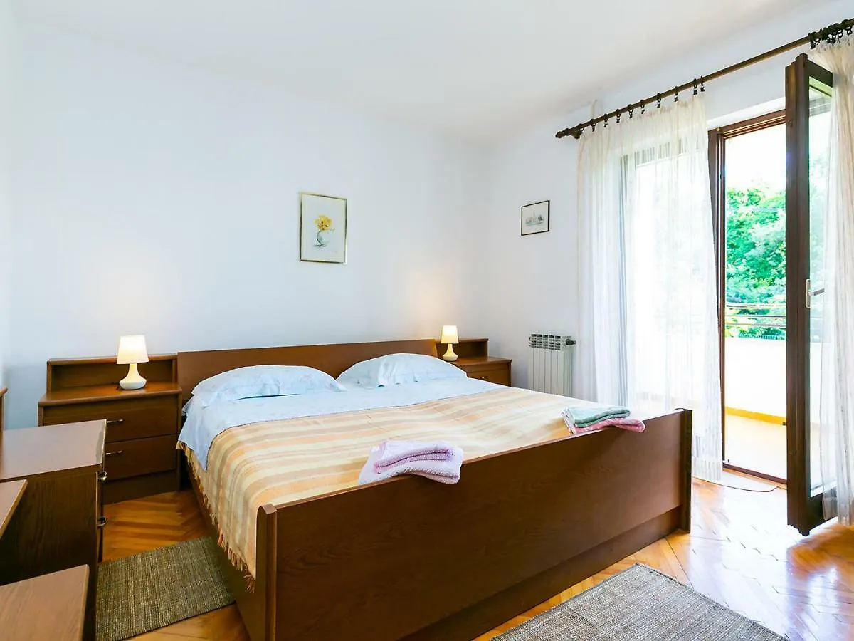 Apartment Sandra Porec